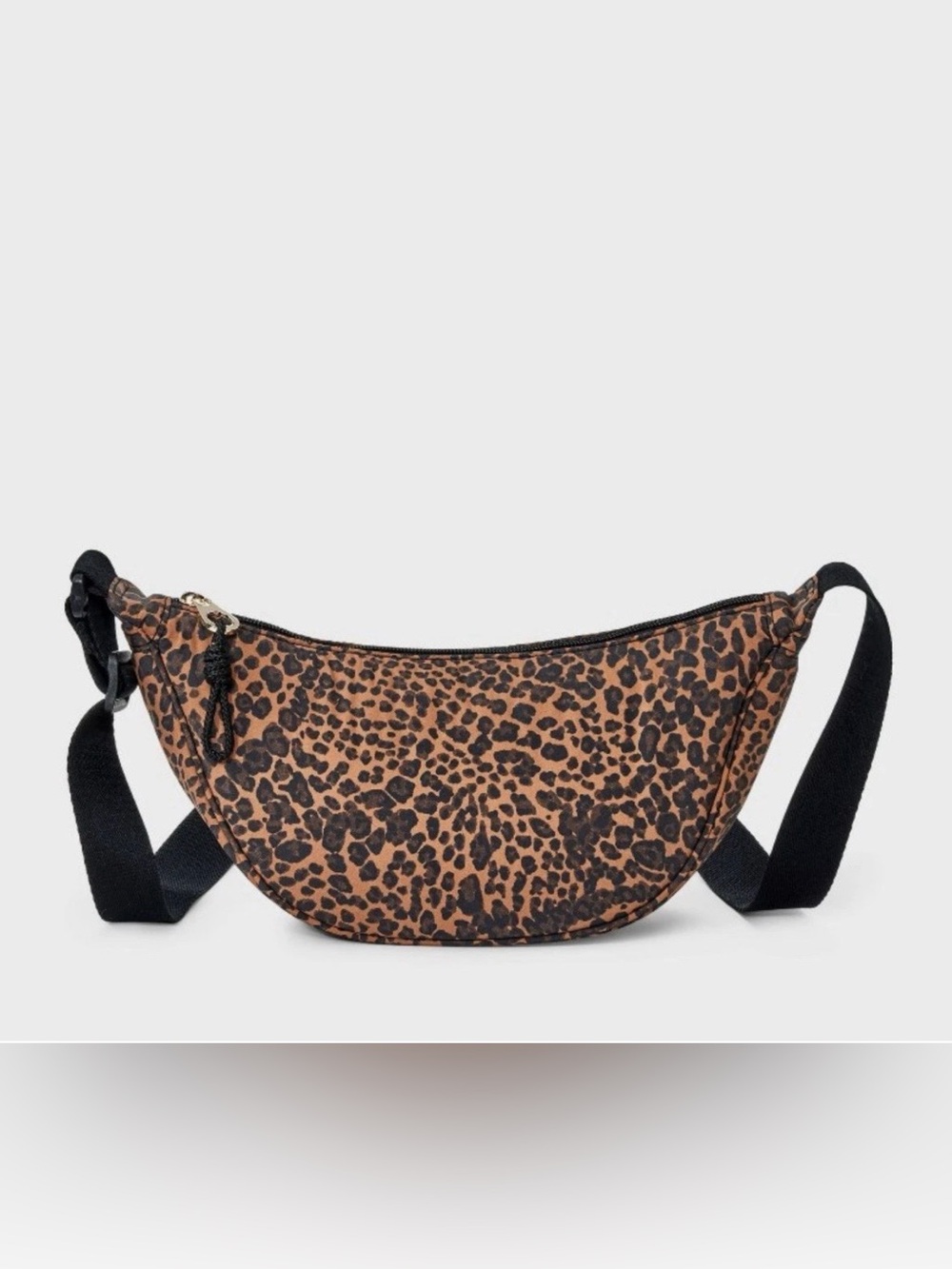 Universal Threads leopard print crossbody bag
New with tags